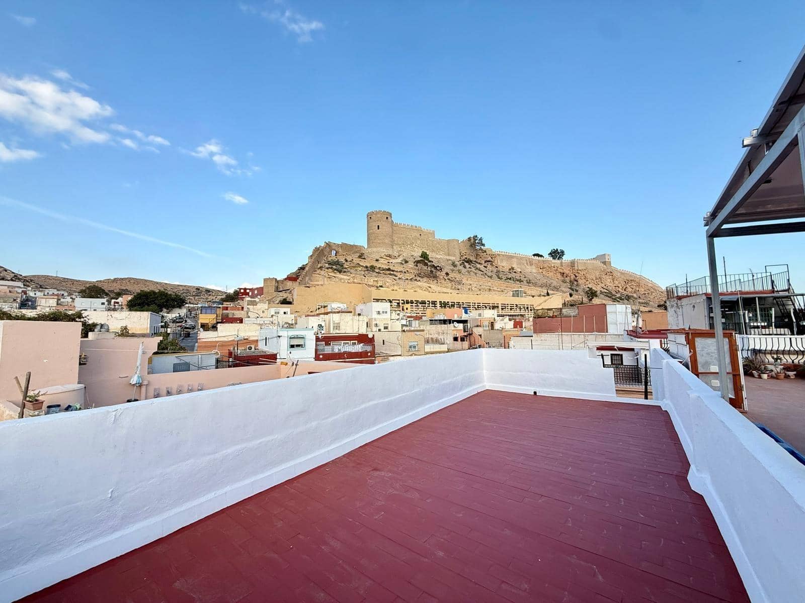 3 sovrum Hus att hyra i Almeria stad - 650 € (Ref: 9534062)