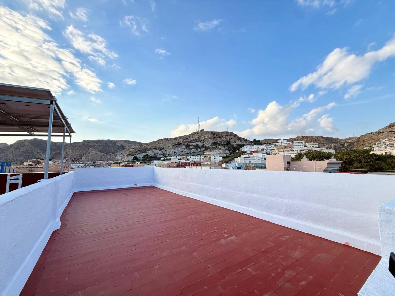 3 sovrum Hus att hyra i Almeria stad - 650 € (Ref: 9534062)