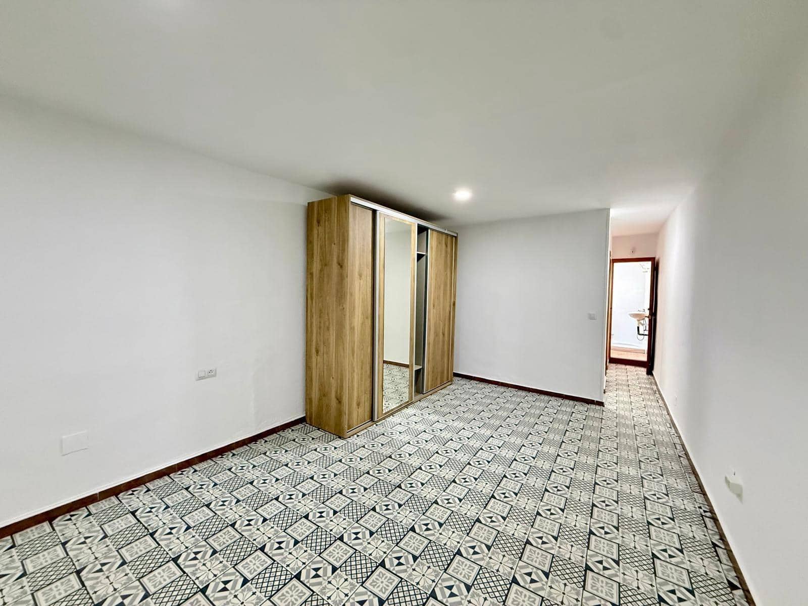 3 sovrum Hus att hyra i Almeria stad - 650 € (Ref: 9534062)