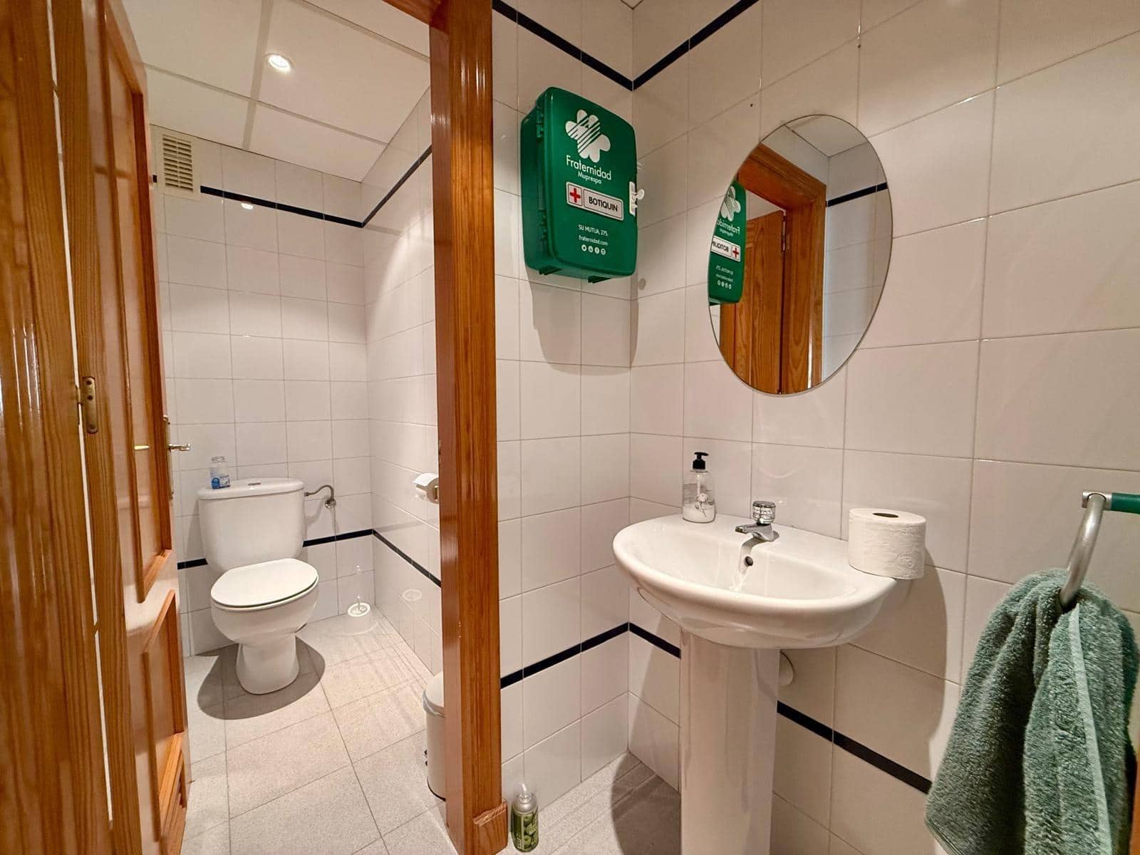 Office for rent in El Ejido - € 300 (Ref: 9541558)