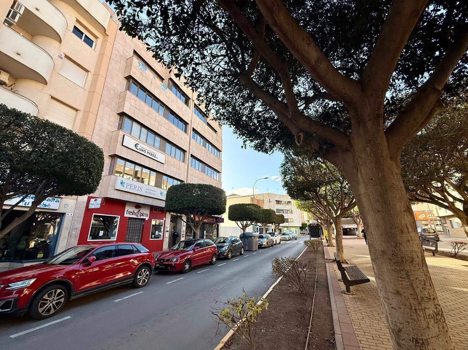 Office for rent in El Ejido - € 300 (Ref: 9541558)