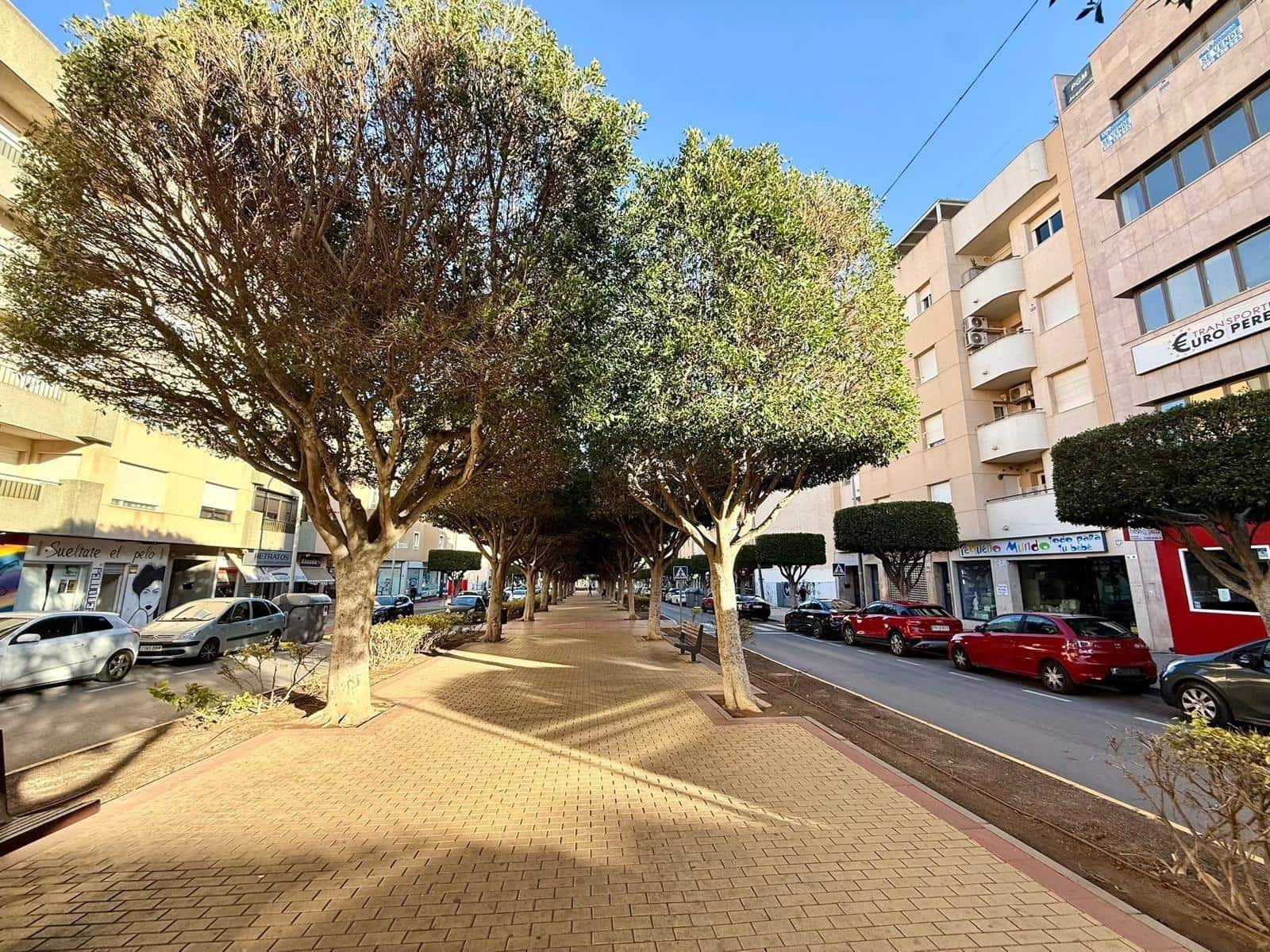 Office for rent in El Ejido - € 300 (Ref: 9541558)