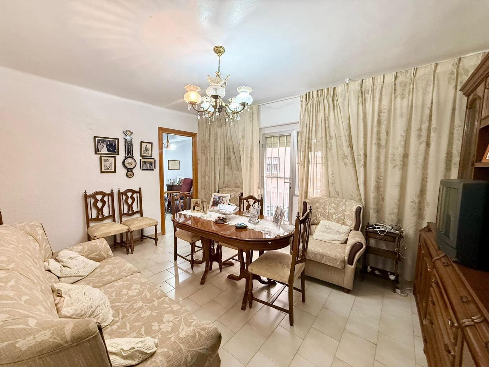 3 bedroom Flat for sale in Almeria city - € 120,000 (Ref: 9583037)