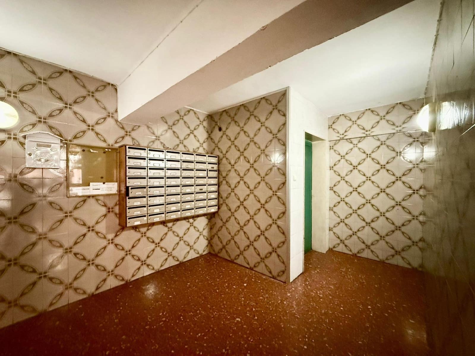 3 bedroom Flat for sale in Almeria city - € 120,000 (Ref: 9583037)