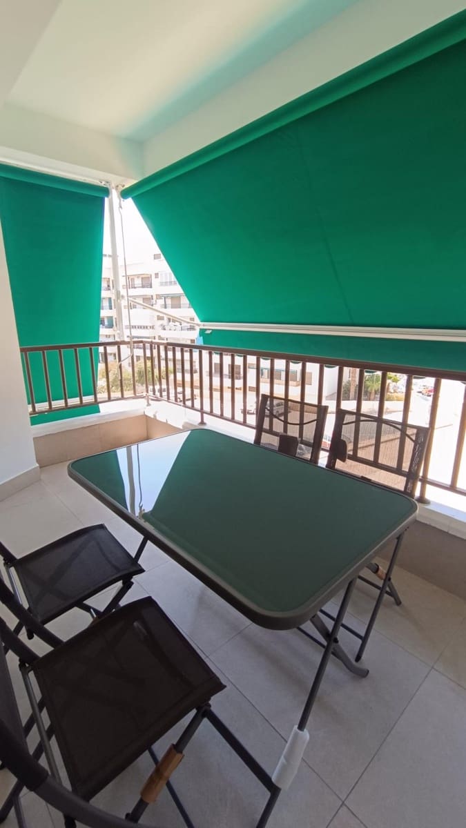 Piso de 2 habitaciones en Aguadulce (Almeria) en alquiler con piscina - 700 € (Ref: 9605150)