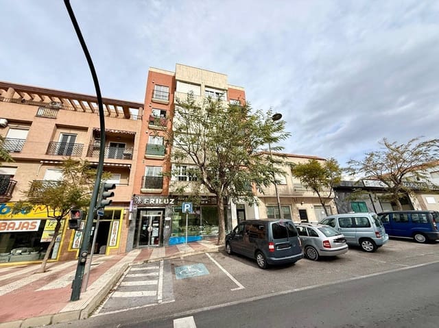 3 quarto Apartamento para venda em El Parador de las Hortichuelas, Roquetas de Mar - 142 000 € (Ref: 9605151)