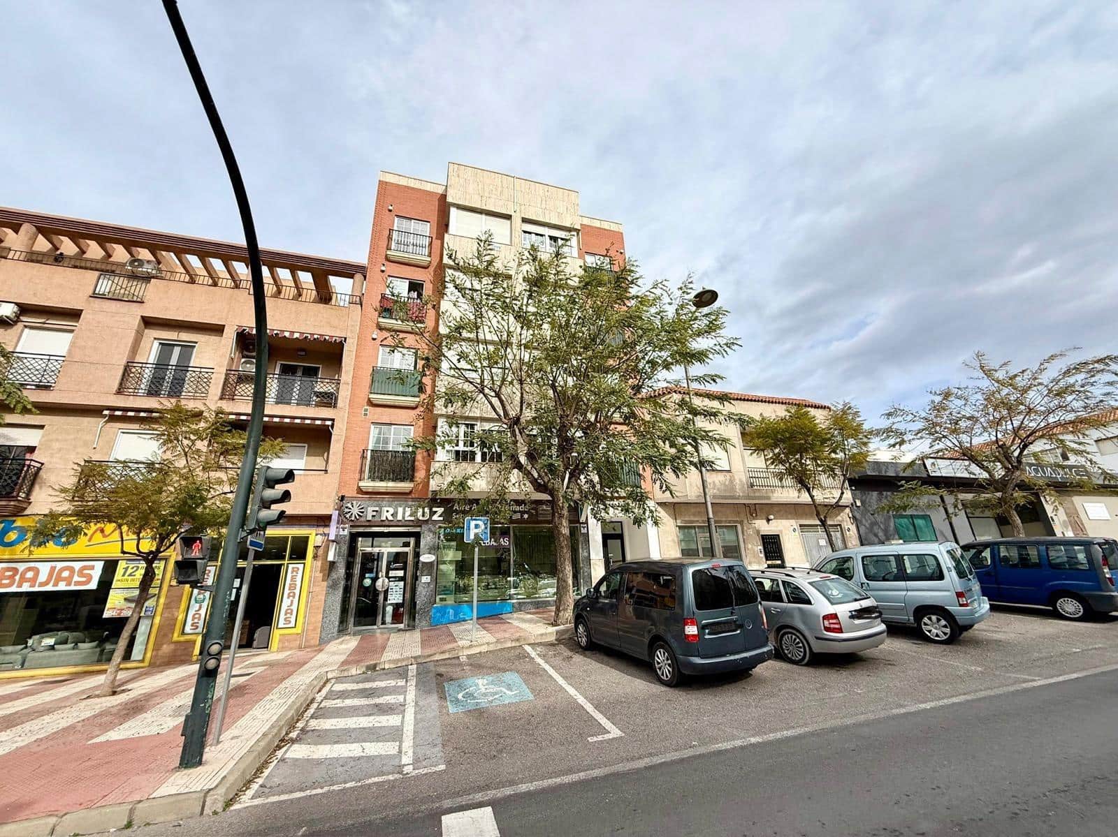 Piso de 3 habitaciones en El Parador de las Hortichuelas en venta - 142.000 € (Ref: 9605151)