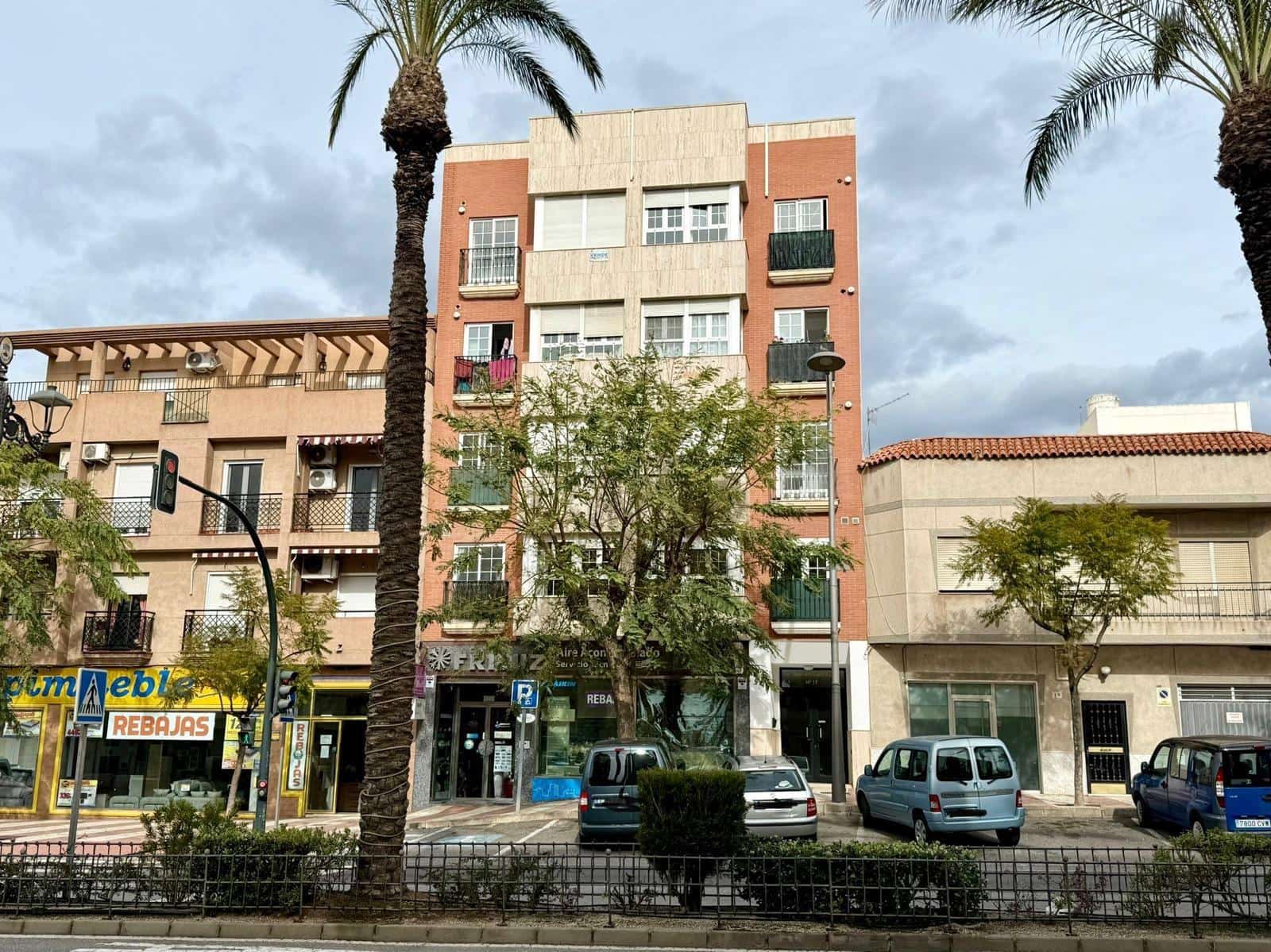 Piso de 3 habitaciones en El Parador de las Hortichuelas en venta - 142.000 € (Ref: 9605151)