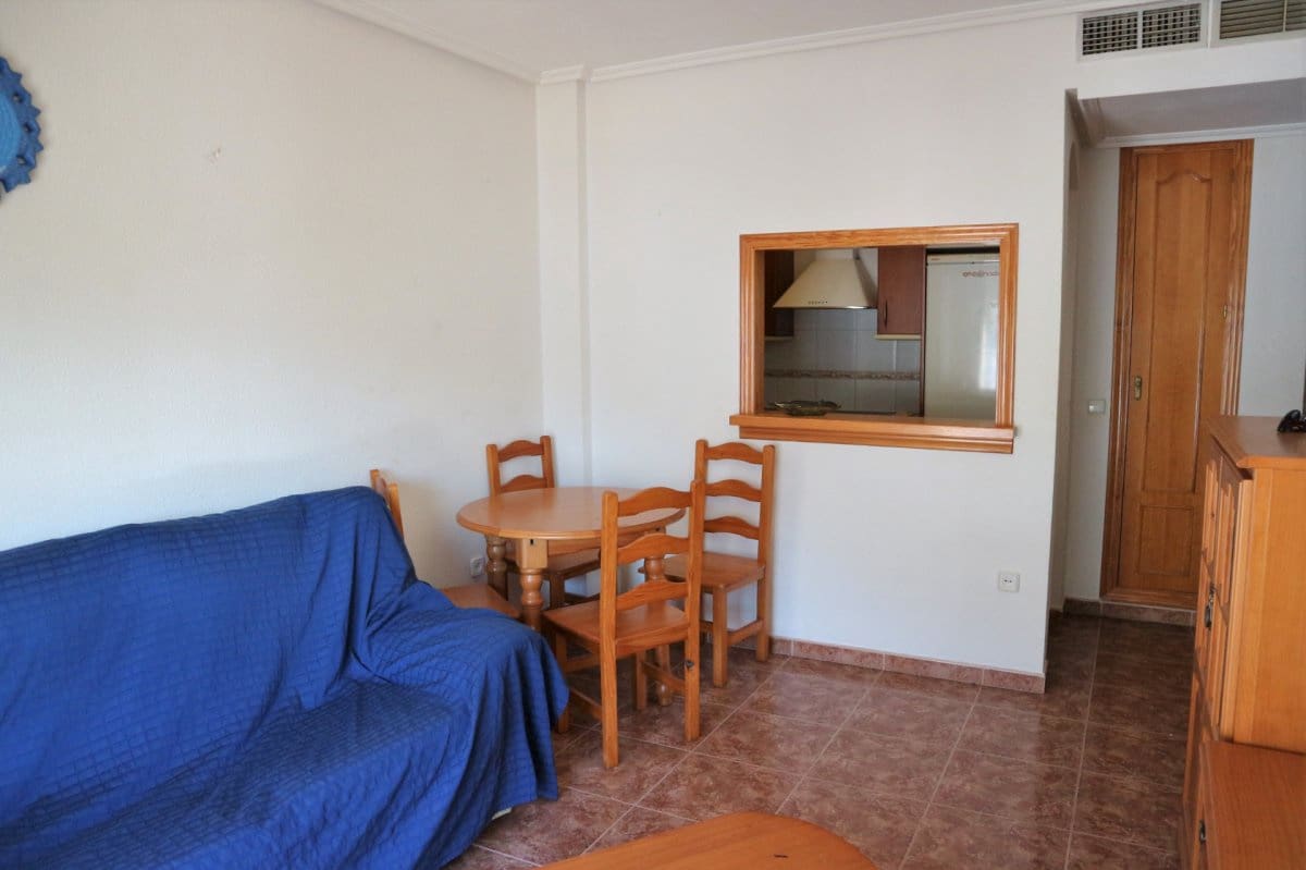 Appartement de 1 chambre à louer à Aguadulce (Almeria) - 500 € (Ref: 9608200)