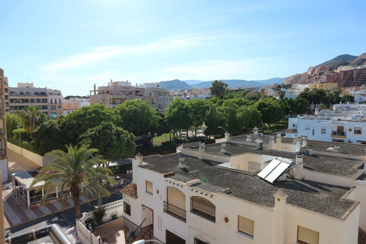 Appartement de 1 chambre à louer à Aguadulce (Almeria) - 500 € (Ref: 9608200)