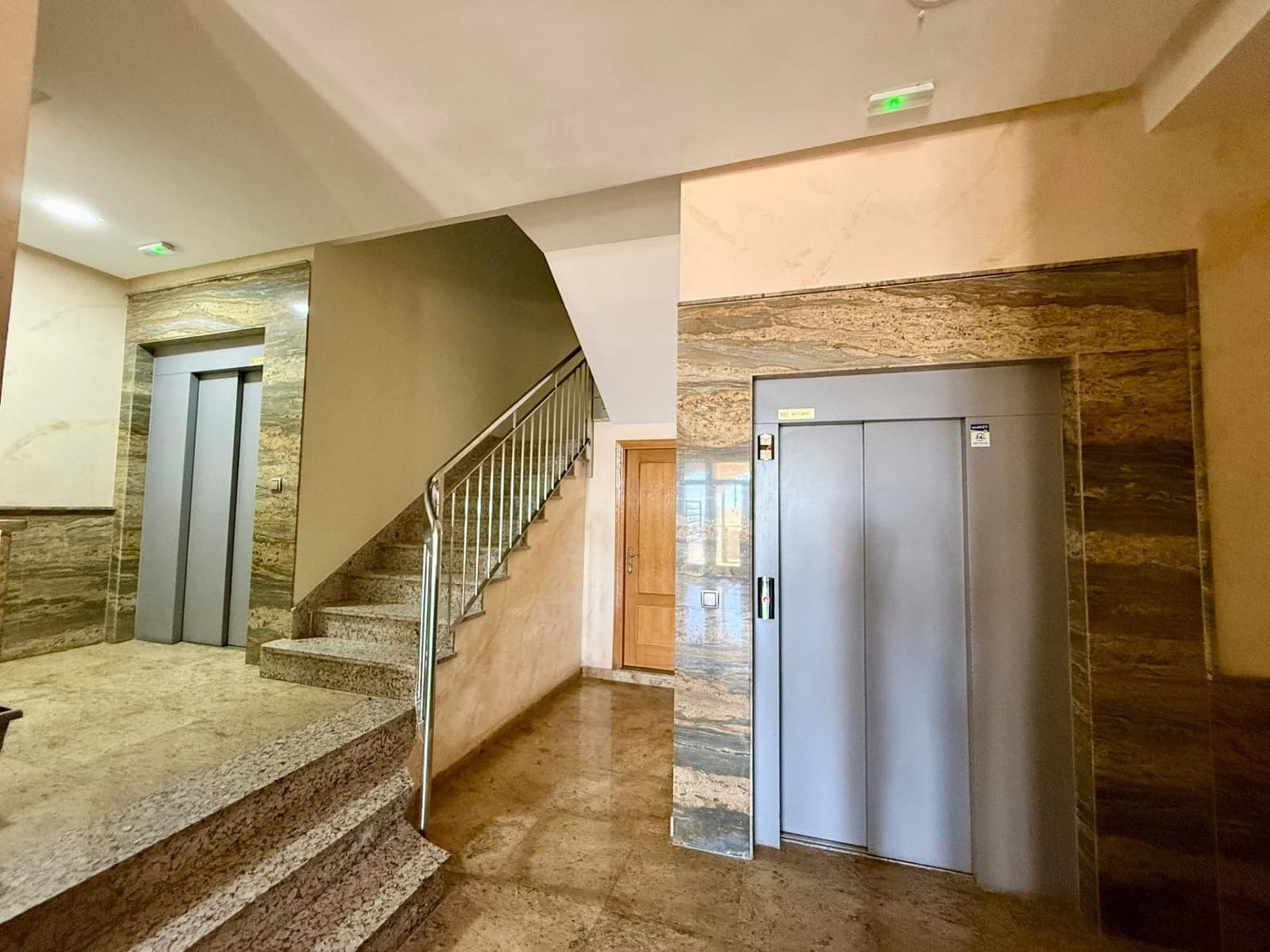 2 bedroom Flat for sale in Aguadulce (Almeria) with pool - € 210,000 (Ref: 9616028)