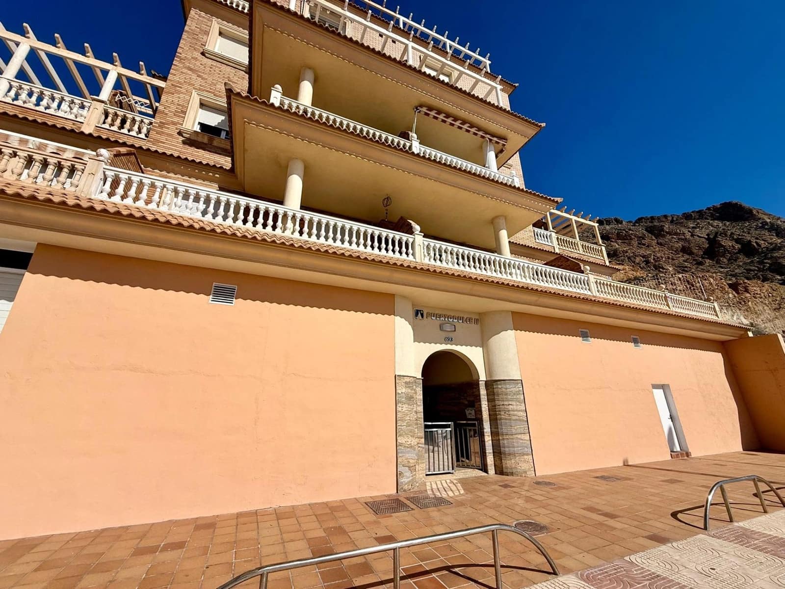 2 bedroom Flat for sale in Aguadulce (Almeria) with pool - € 210,000 (Ref: 9616028)
