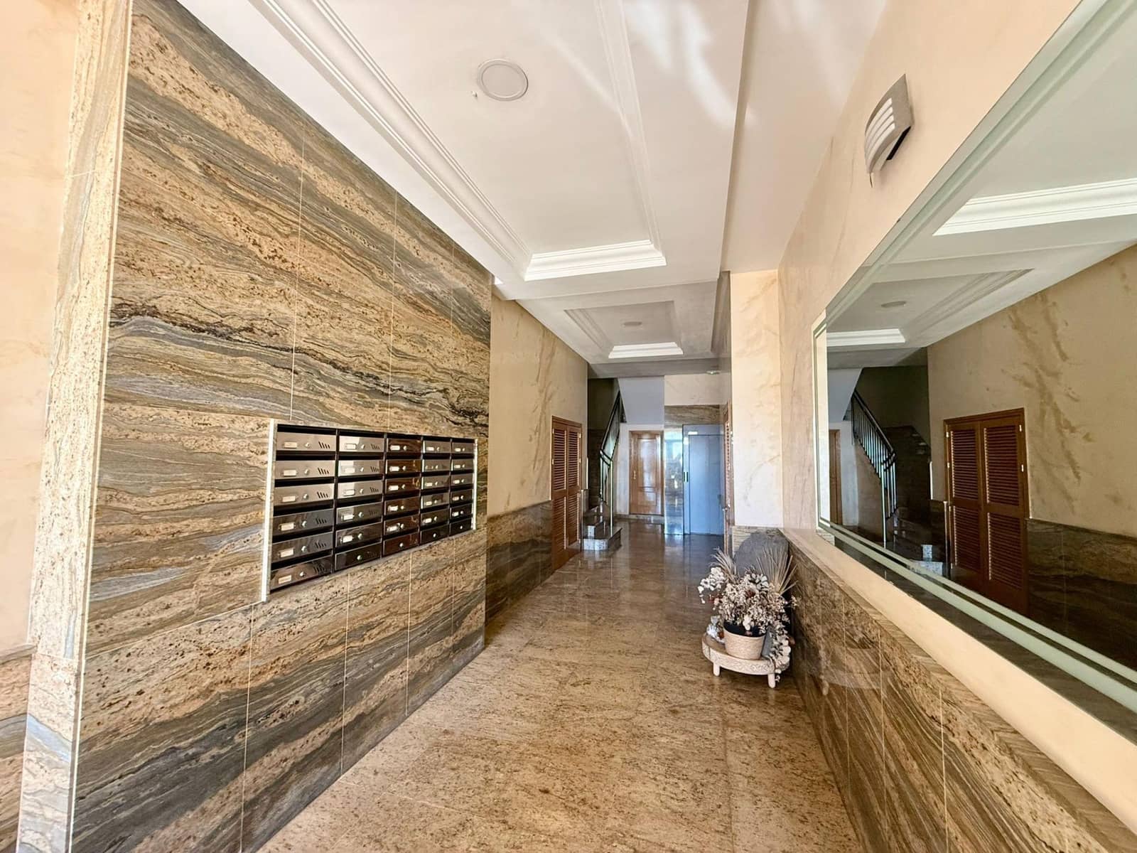 2 bedroom Flat for sale in Aguadulce (Almeria) with pool - € 210,000 (Ref: 9616028)