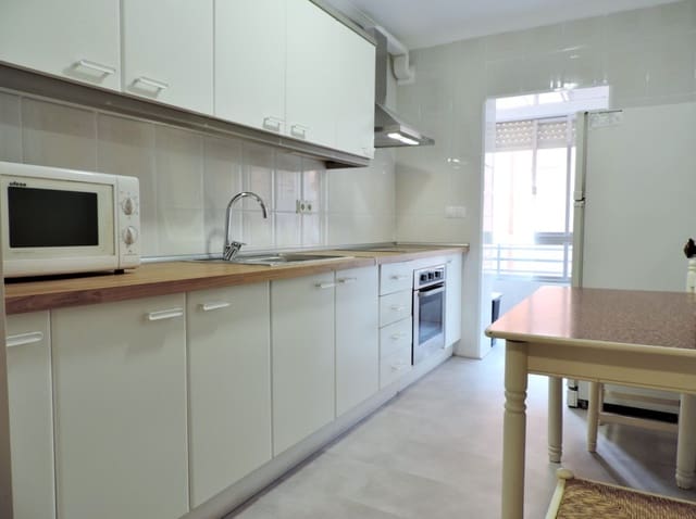 3 Zimmer Wohnung zu vermieten in Almería Stadt - 500 € (Ref: 9630219)
