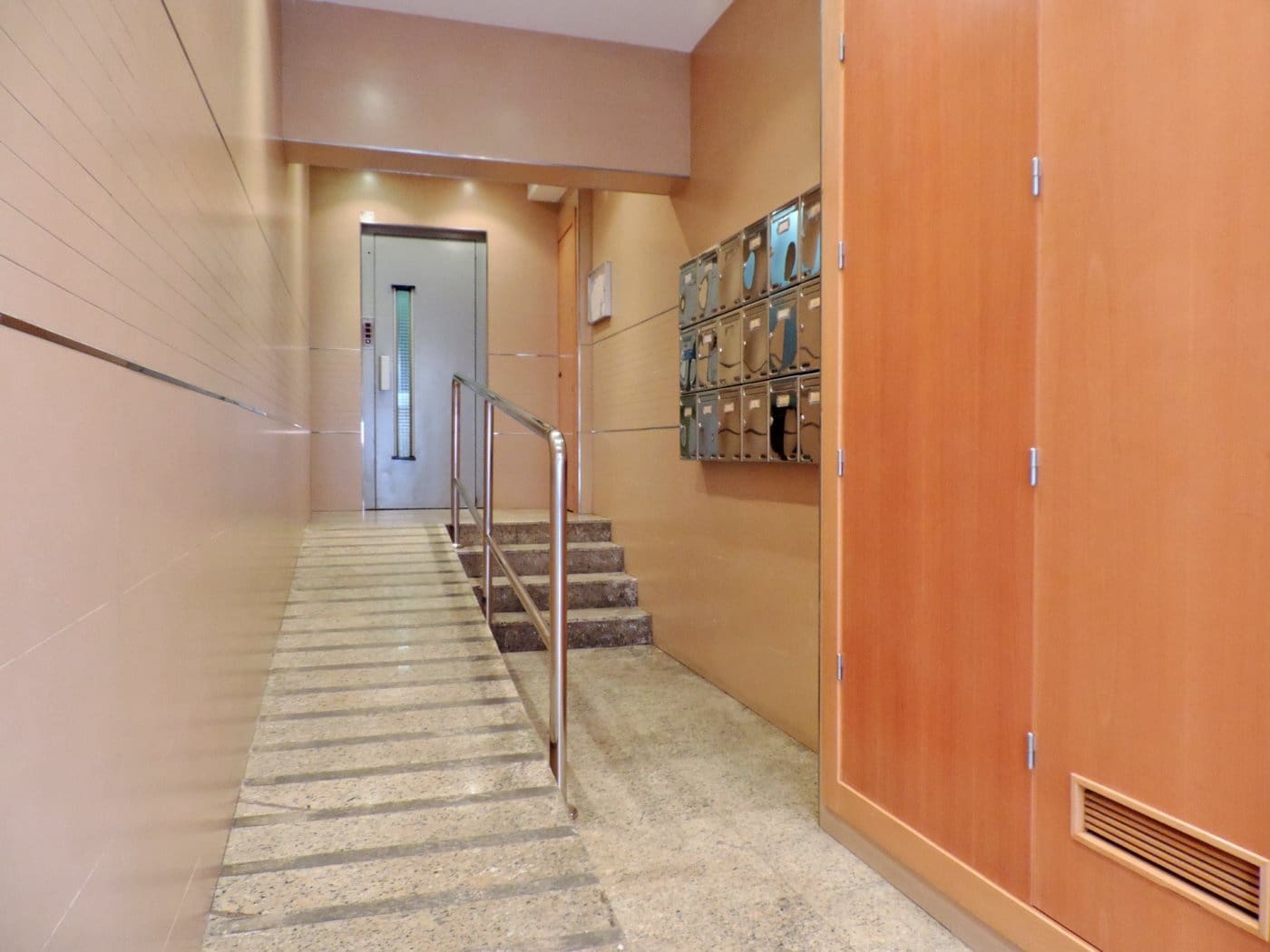 3 Zimmer Wohnung zu vermieten in Almeria Stadt - 500 € (Ref: 9630219)