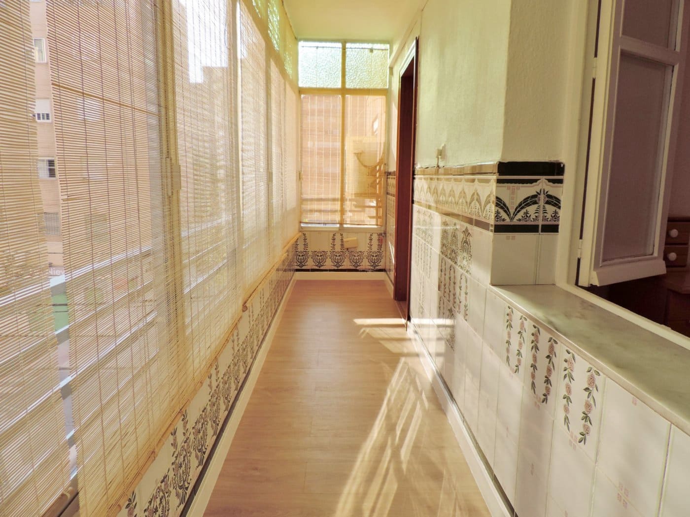 3 Zimmer Wohnung zu vermieten in Almeria Stadt - 500 € (Ref: 9630219)