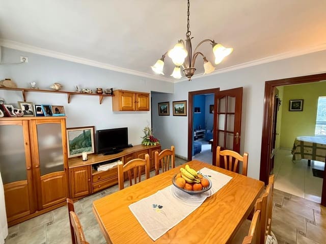 3 slaapkamer Flat te koop in Almería stad - € 179.900 (Ref: 9637741)
