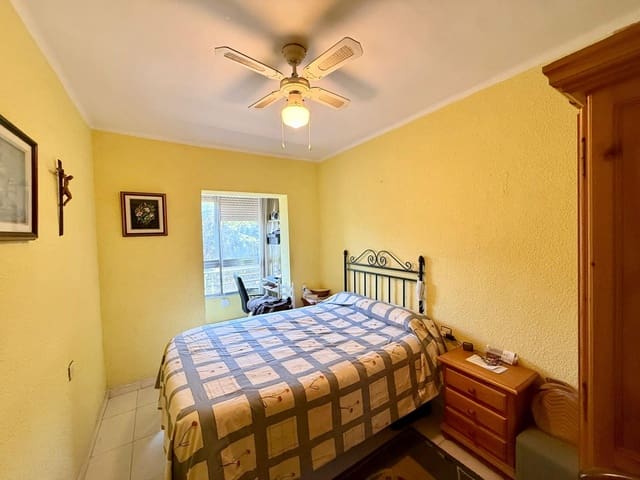 3 slaapkamer Flat te koop in Almería stad - € 179.900 (Ref: 9637741)
