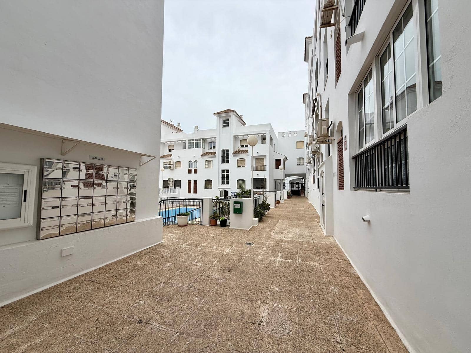 2 Zimmer Wohnung zu vermieten in Aguadulce (Almeria) mit Pool Garage - 850 € (Ref: 9656236)