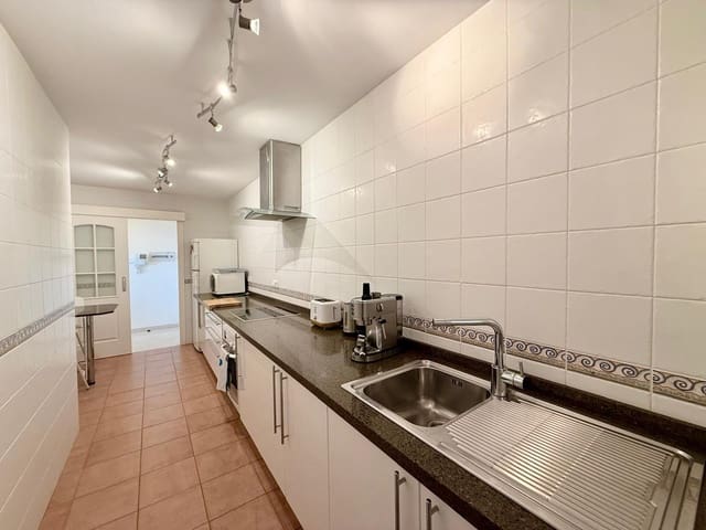 3 bedroom Flat for sale in Aguadulce (Almeria), Roquetas de Mar with pool - € 209,500 (Ref: 9670859)