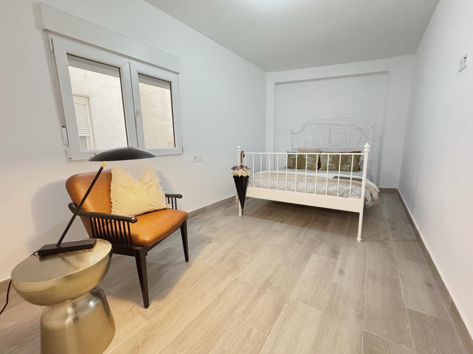 3 bedroom Flat for rent in Almeria city - € 900 (Ref: 9695474)