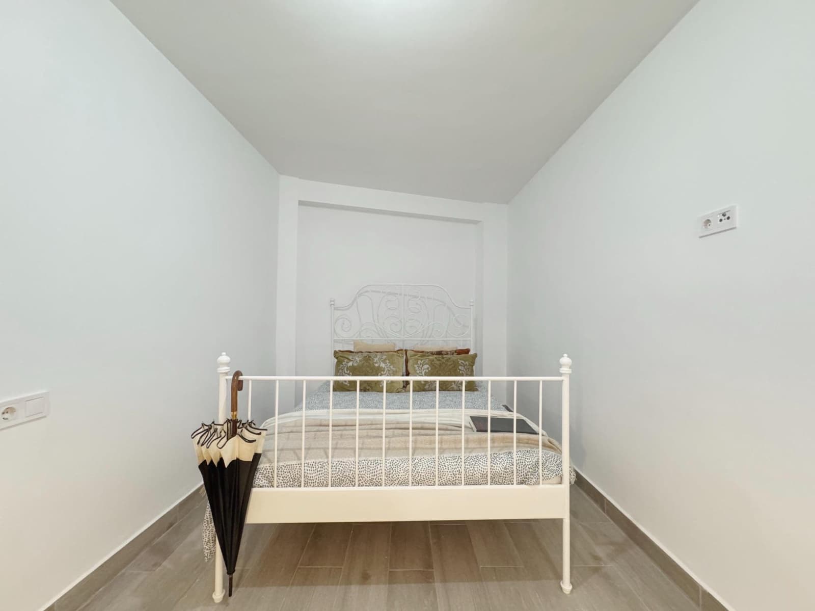 3 bedroom Flat for rent in Almeria city - € 900 (Ref: 9695474)