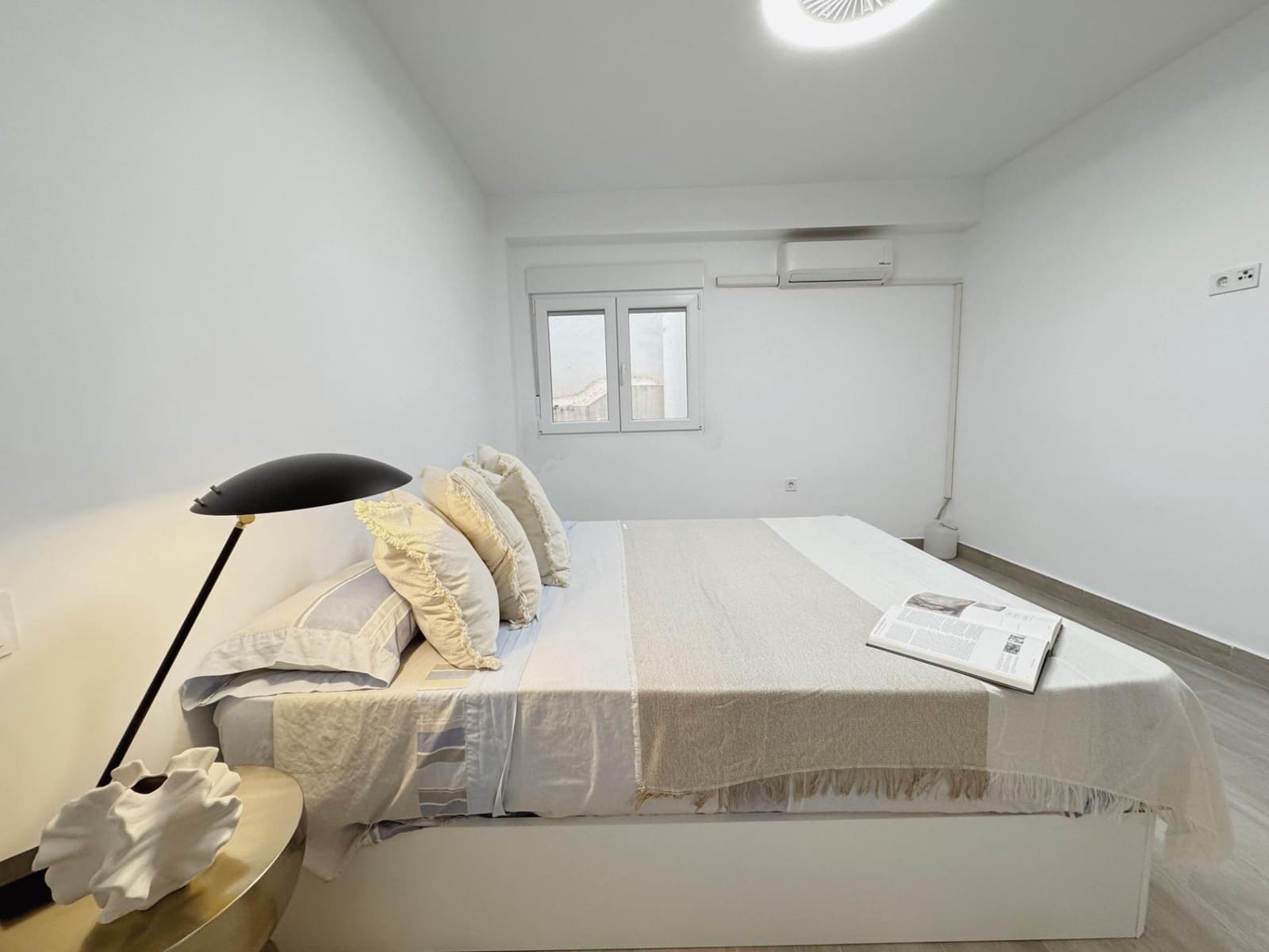 3 bedroom Flat for rent in Almeria city - € 900 (Ref: 9695474)