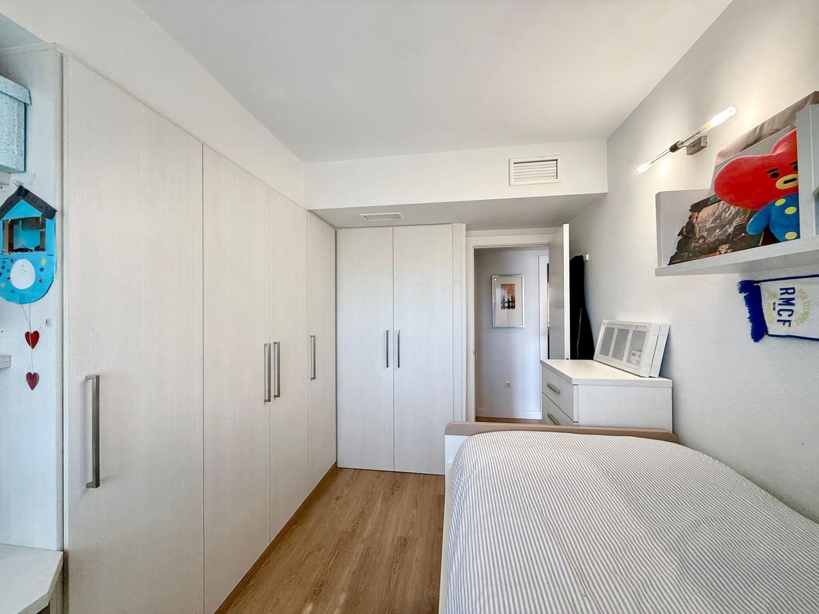 3 bedroom Flat for sale in Roquetas de Mar with pool - € 246,000 (Ref: 9721837)