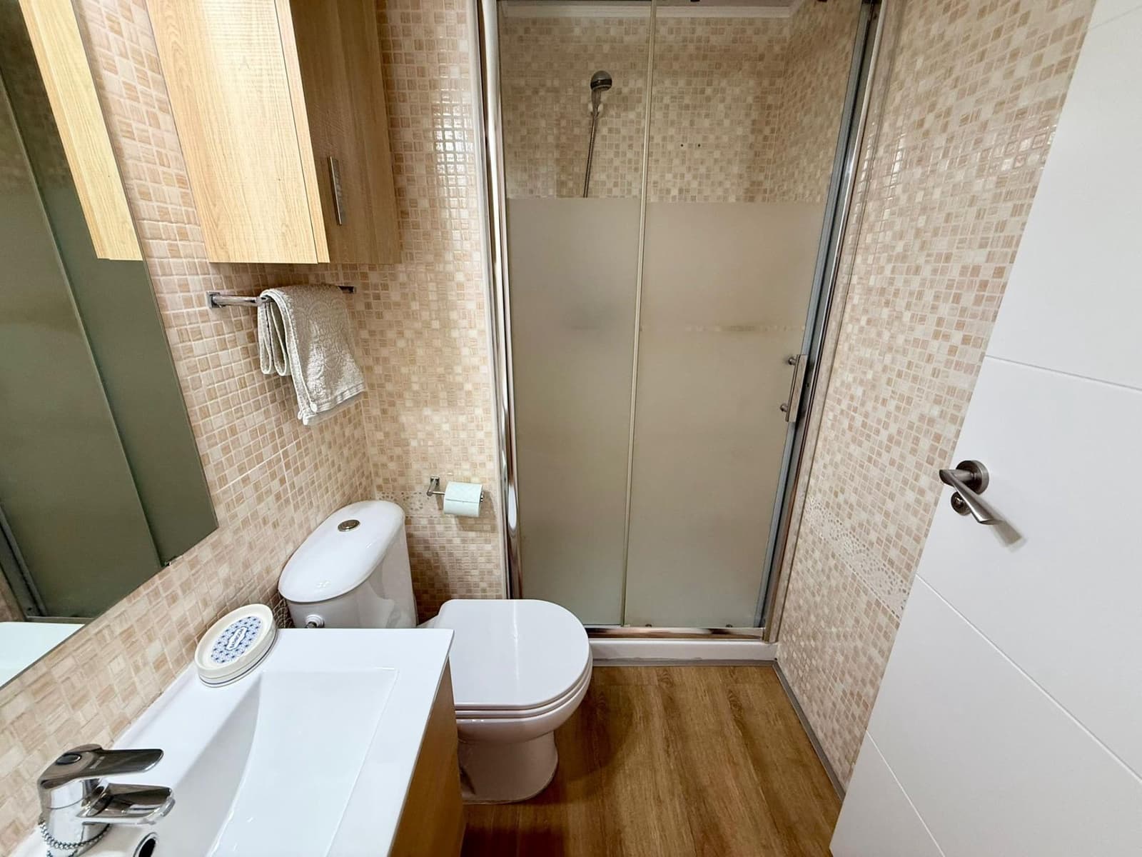 3 bedroom Flat for sale in Roquetas de Mar with pool - € 246,000 (Ref: 9721837)