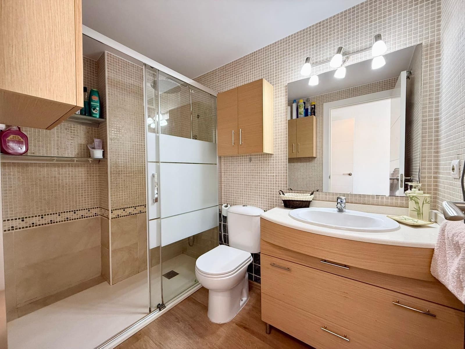 3 bedroom Flat for sale in Roquetas de Mar with pool - € 246,000 (Ref: 9721837)