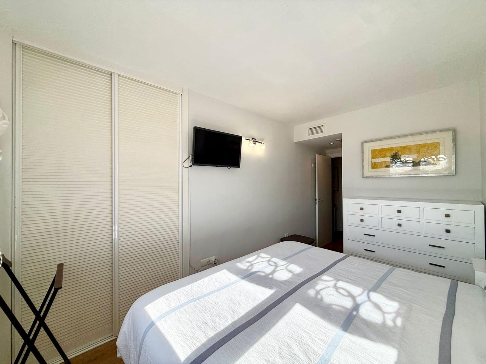 3 bedroom Flat for sale in Roquetas de Mar with pool - € 246,000 (Ref: 9721837)