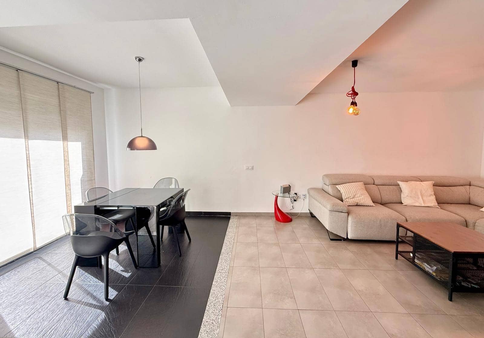 2 sovrum Lägenhet till salu i Almeria stad med pool - 235 000 € (Ref: 9752167)