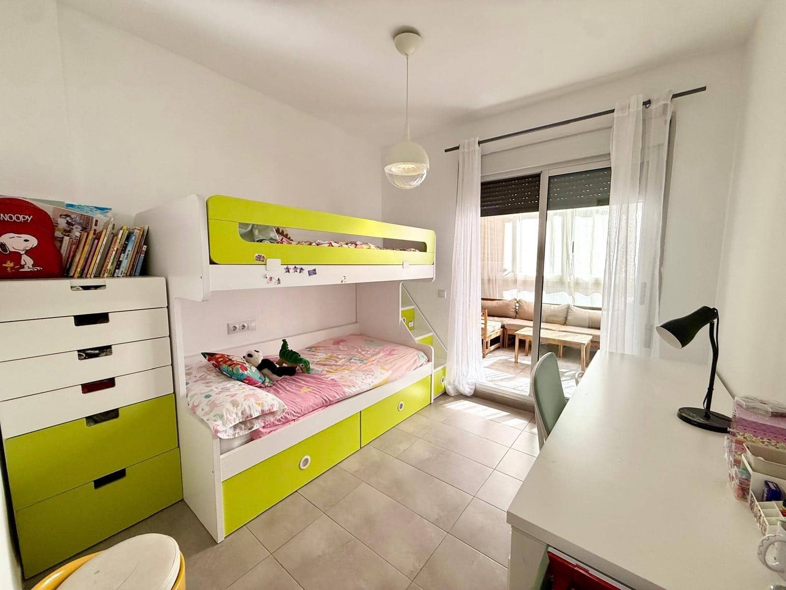 2 sovrum Lägenhet till salu i Almeria stad med pool - 235 000 € (Ref: 9752167)