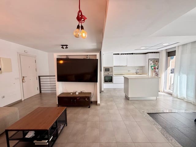 2 sovrum Lägenhet till salu i Almería stad med pool - 235 000 € (Ref: 9752167)