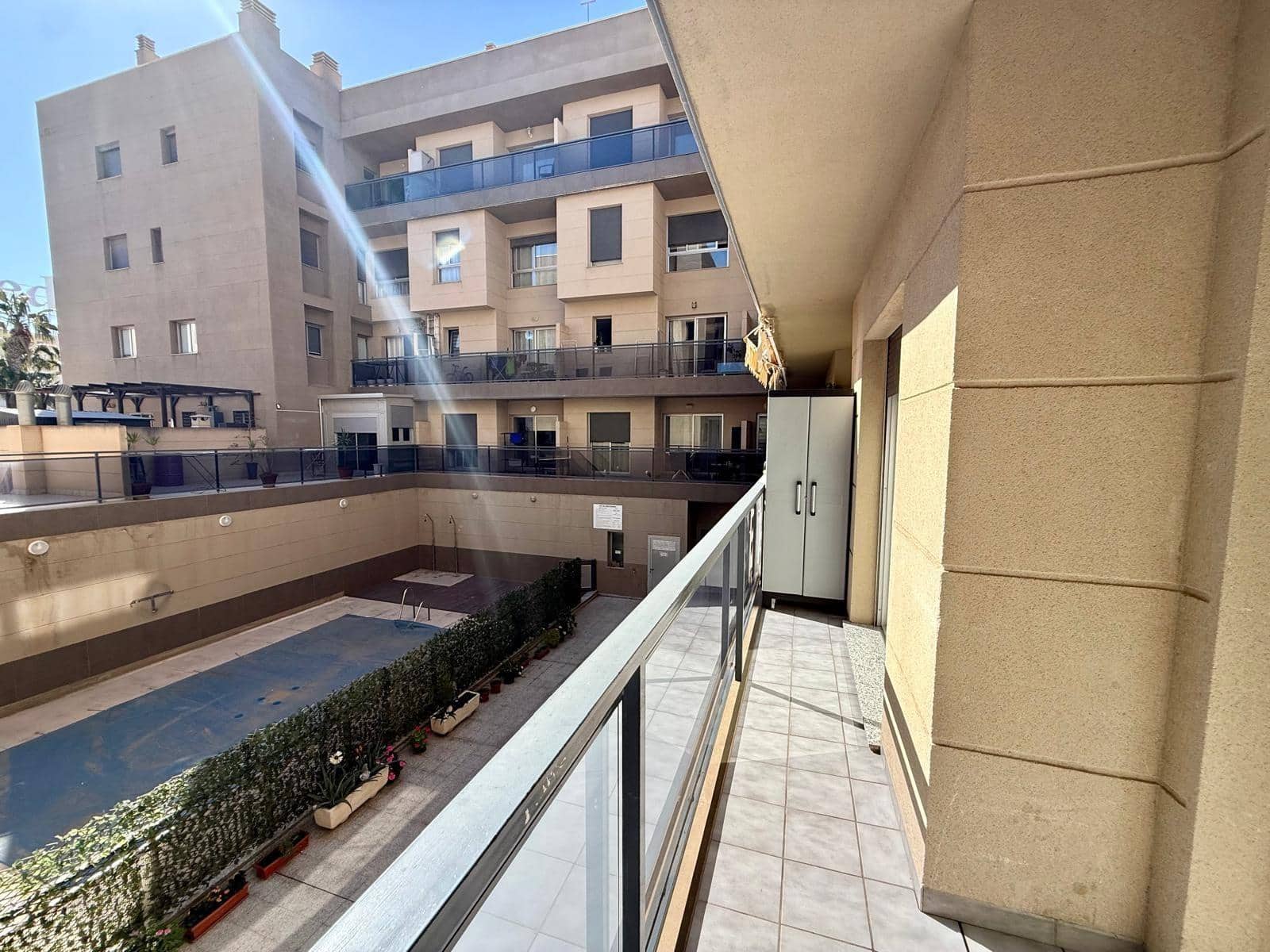 2 sovrum Lägenhet till salu i Almeria stad med pool - 235 000 € (Ref: 9752167)