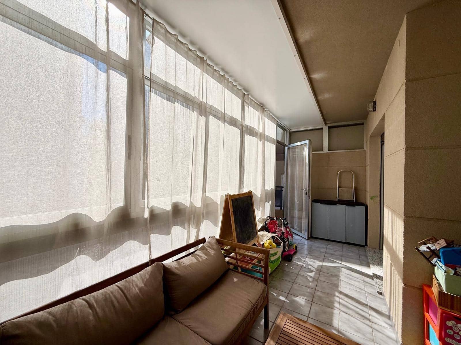 2 sovrum Lägenhet till salu i Almeria stad med pool - 235 000 € (Ref: 9752167)