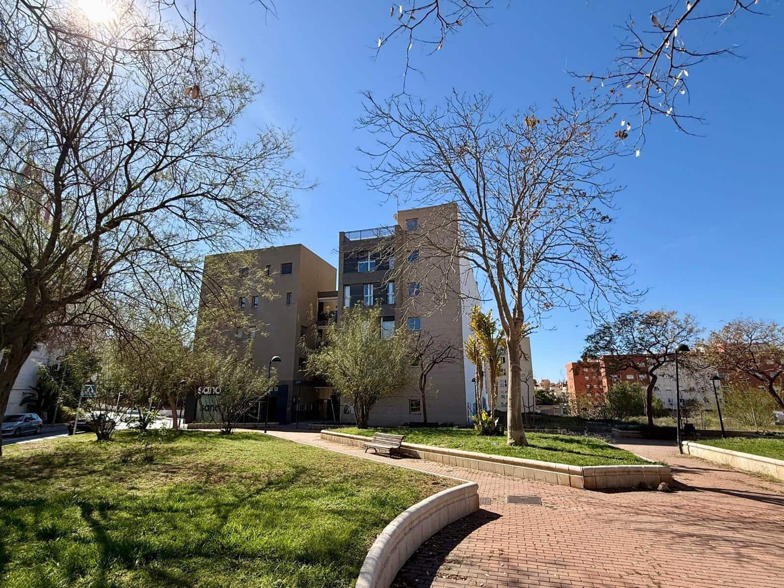 2 sovrum Lägenhet till salu i Almeria stad med pool - 235 000 € (Ref: 9752167)