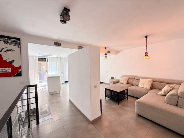 2 makuuhuone Huoneisto myytävänä paikassa Almería kaupunki mukana uima-altaan - 226 000 € (Ref: 9752167)