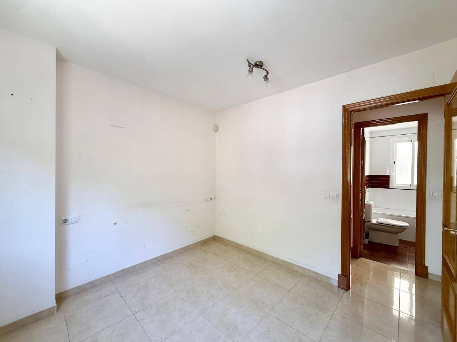 2 bedroom Flat for sale in Aguadulce (Almeria) - € 135,000 (Ref: 9788531)