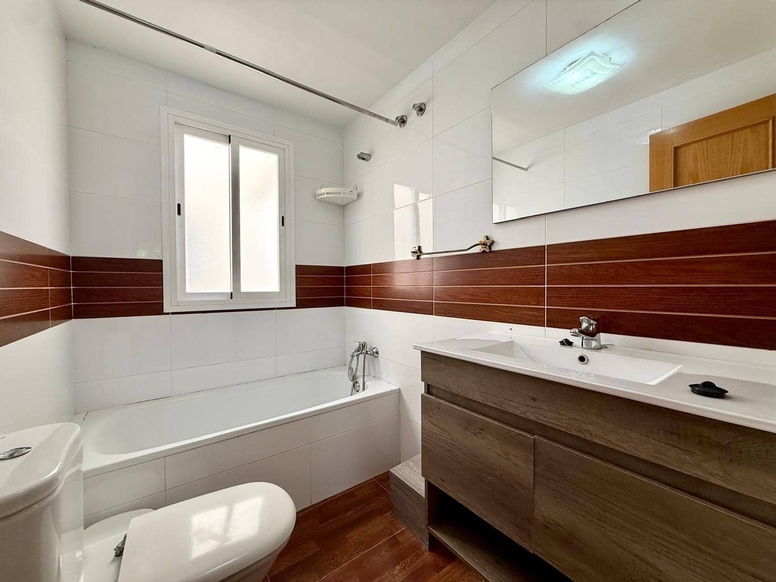 2 bedroom Flat for sale in Aguadulce (Almeria) - € 135,000 (Ref: 9788531)