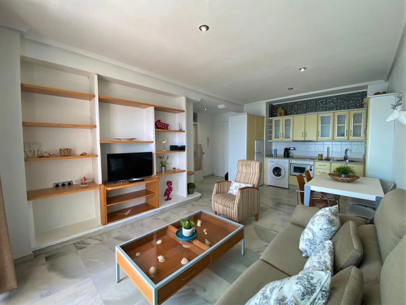 1 bedroom Apartment for sale in Roquetas de Mar - € 145,000 (Ref: 9797247)