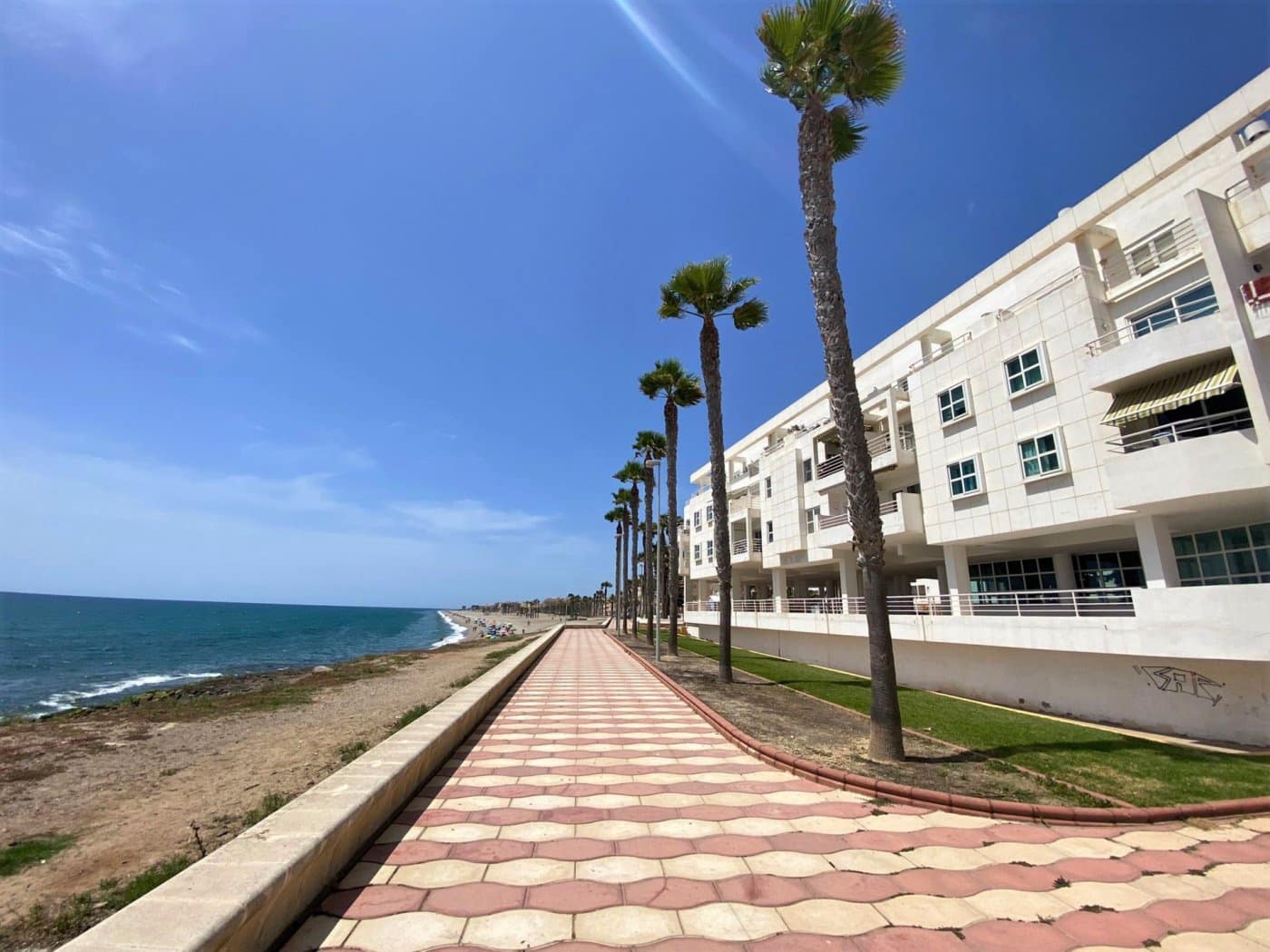 1 bedroom Apartment for sale in Roquetas de Mar - € 145,000 (Ref: 9797247)