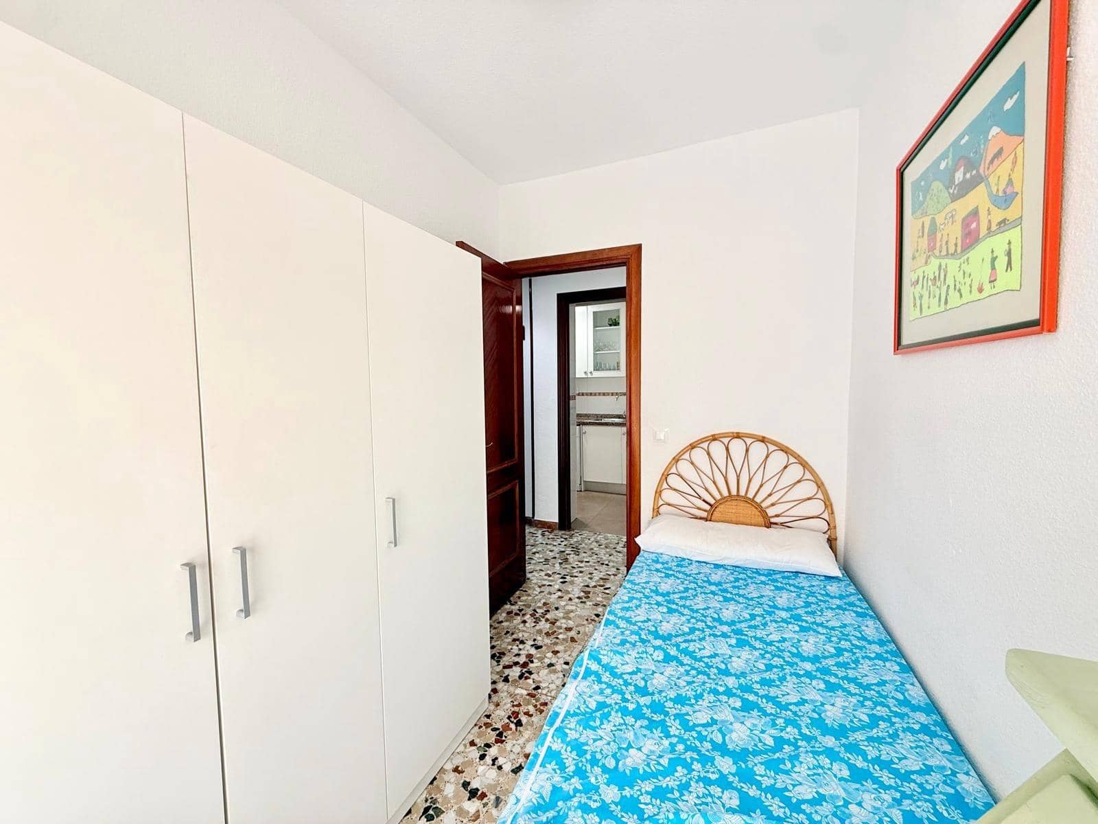 3 bedroom Flat for rent in Almeria city - € 800 (Ref: 9829343)