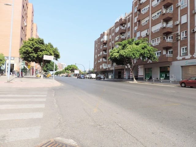 Erhverv til leje i Nueva Andalucía, Almería by - € 650 (Ref: 9833809)