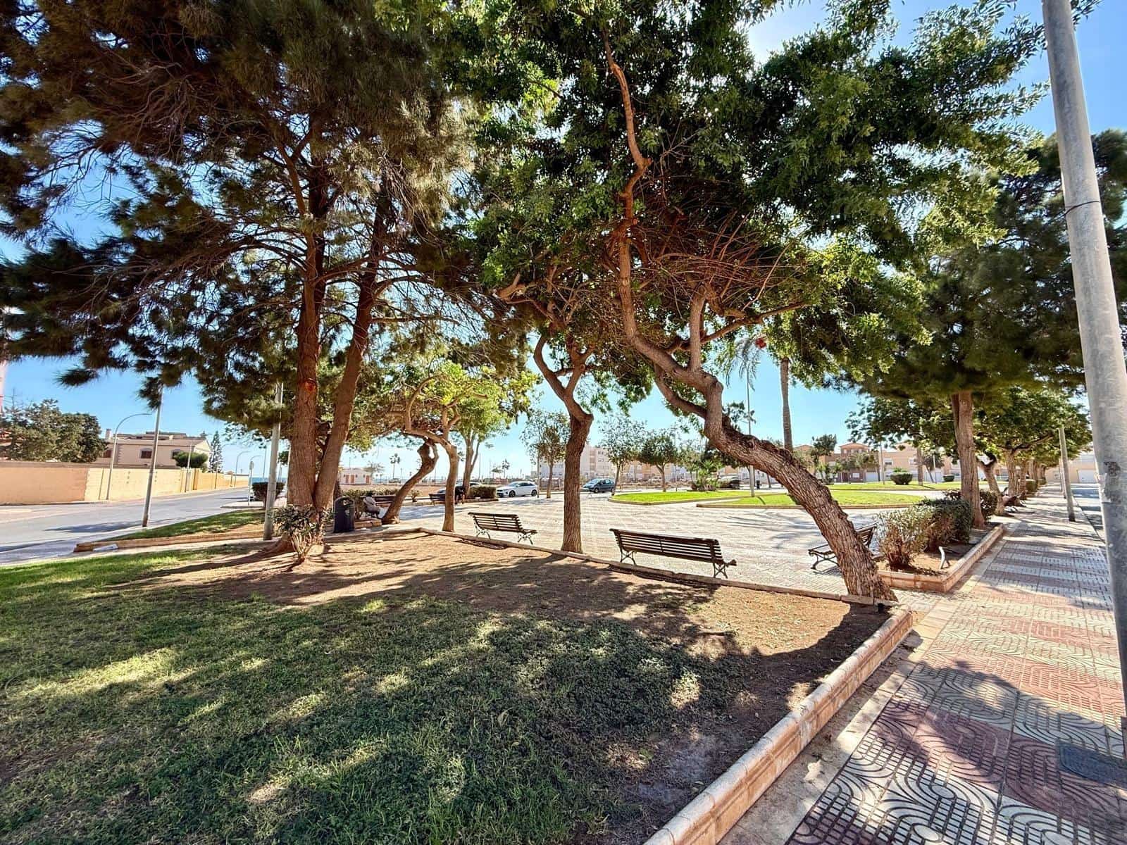 1 bedroom Flat for sale in Roquetas de Mar with pool - € 150,000 (Ref: 9836474)