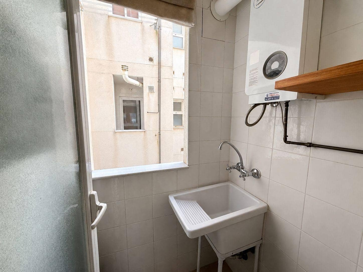 2 bedroom Flat for sale in Roquetas de Mar with pool - € 215,000 (Ref: 9836475)