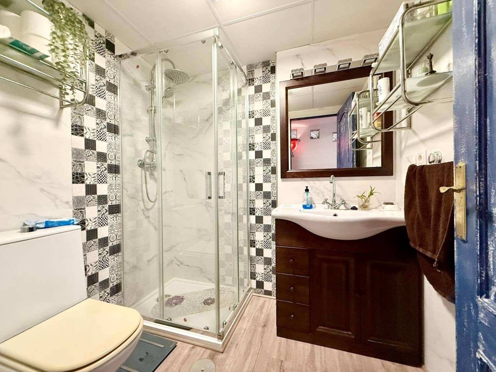 2 bedroom Flat for sale in Roquetas de Mar with pool - € 215,000 (Ref: 9836475)