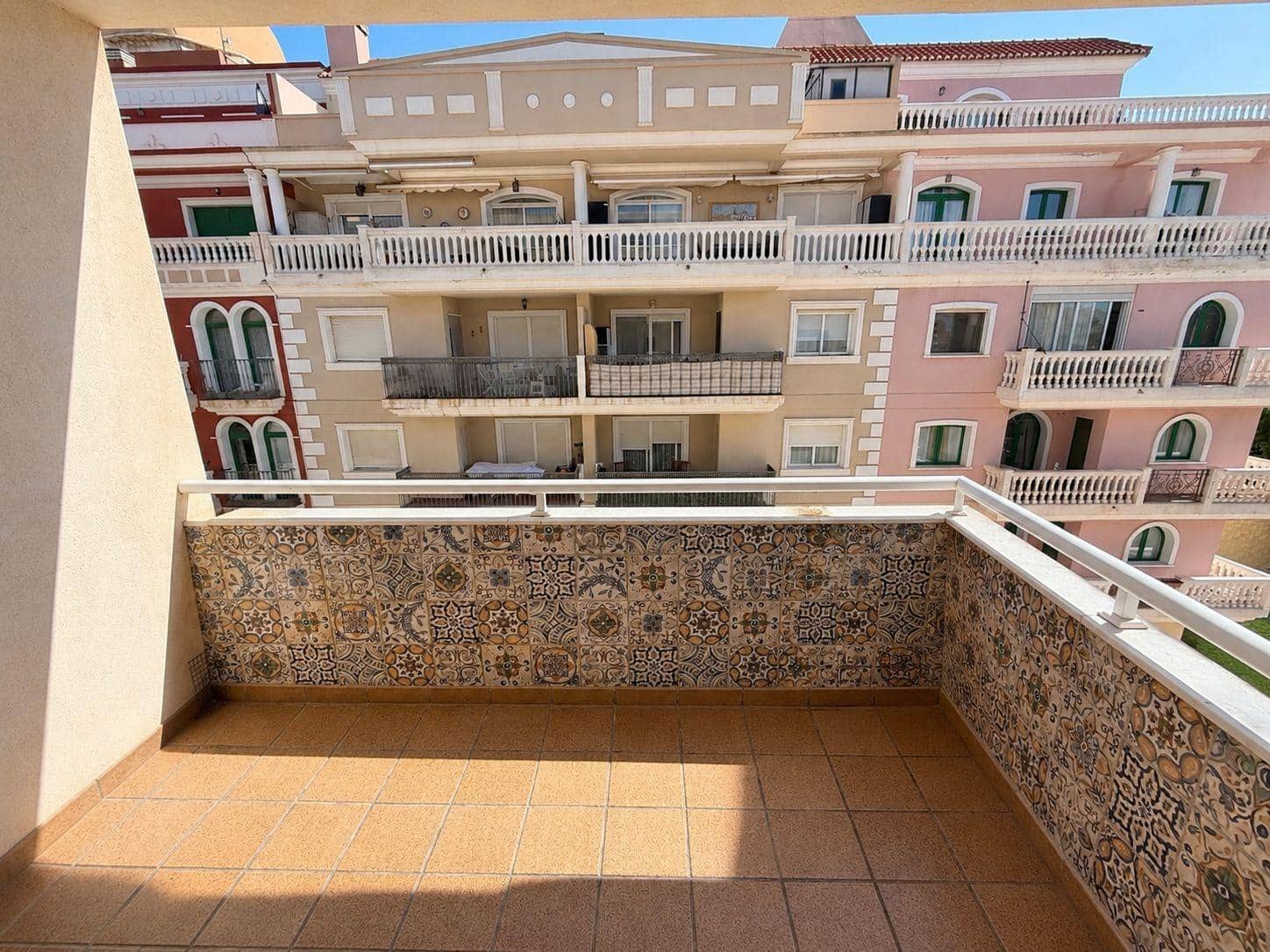 2 bedroom Flat for sale in Roquetas de Mar with pool - € 215,000 (Ref: 9836475)