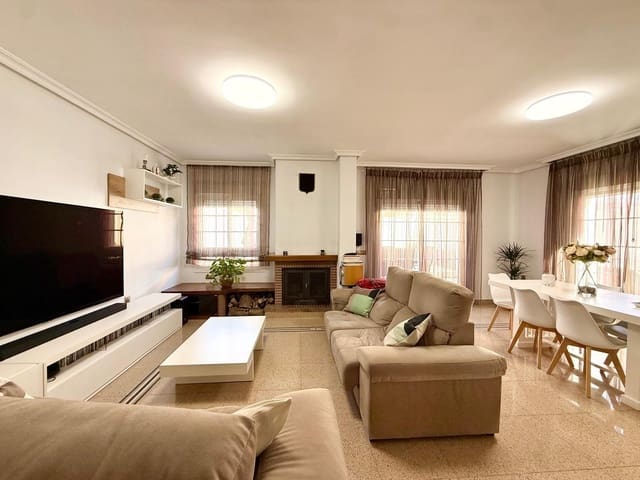 4 quarto Moradia Geminada para venda em Almeria cidade com piscina garagem - 850 000 € (Ref: 9836476)