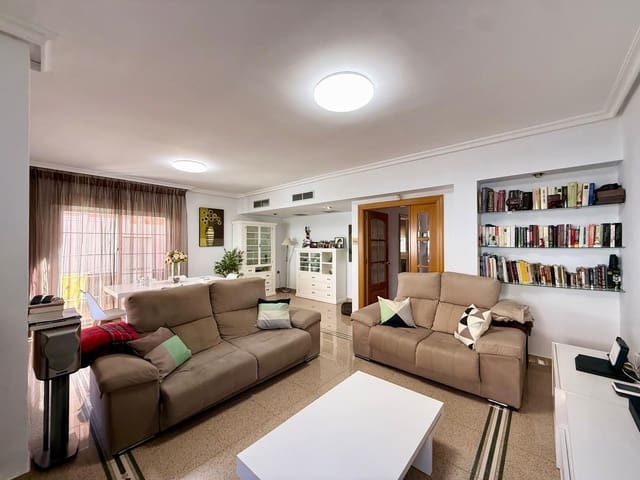 4 quarto Moradia Geminada para venda em Almeria cidade com piscina garagem - 850 000 € (Ref: 9836476)